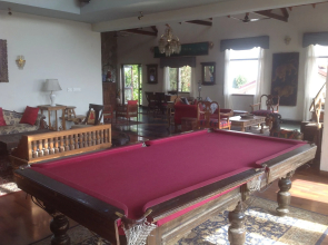 Woodsvilla Resort