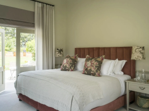Cape Vue Country House