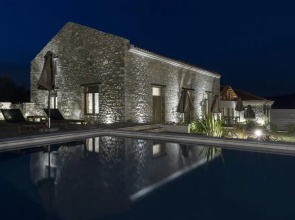 Lichnos Luxury Maisonette 1