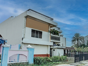 OYO 93105 Hotel Sodikin