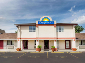 Days Inn by Wyndham Plymouth