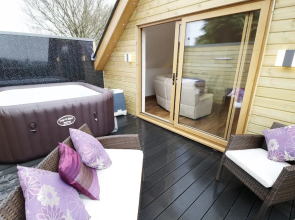 Northlands Country Cottage