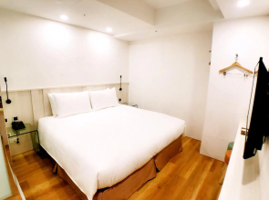 APause Inn