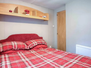Hopkins Retreat - 3 Bedroom Caravan - Hot Tub