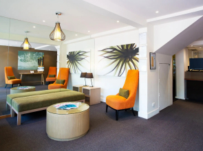 Mirage Hotel Newport