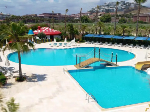 Aria Resort & Spa