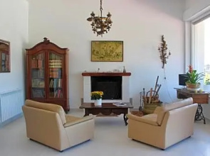 LeTreDonne-Villa con piscina