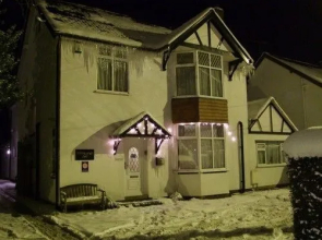 Eden End Guest House
