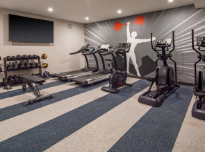 GLō Best Western Brooklyn NYC