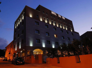 Hotel For You