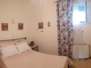 Chara’s family residence with garden for 4 persons KASTROSIKIA - PREVEZA