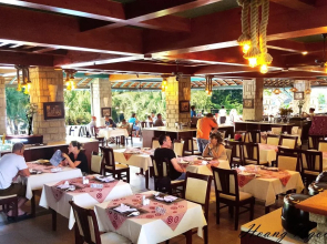 Hoang Ngoc Beach Resort