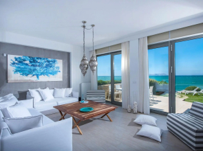 Villa Perseides by Enorme