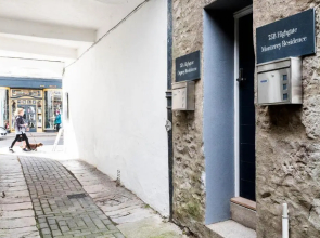 Monterey Residence - Stunning, Duplex Apartment in the Heart of Kendal