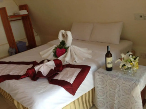 Con Dao Camping Hotel