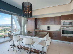 ICONTower2-1401 Icon - Panoramic Views Ocean, Beach, Best Pool