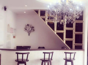 Aichao Holiday Inn
