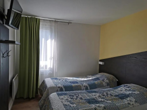 Fasthotel Paris Ouest Bouafle