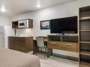 WoodSpring Suites Greensboro - High Point North