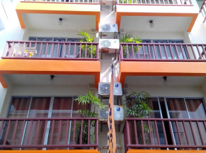 Orange Hotel