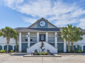 Harborwalk Lodge