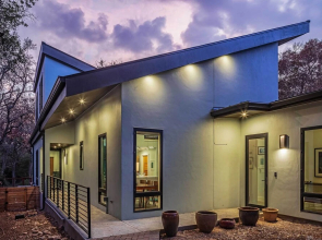 Stunning Austin Retreat w/ Pool, 5 Mi to Downtown!