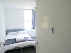 Cosy & Modern 1 Bed Studio