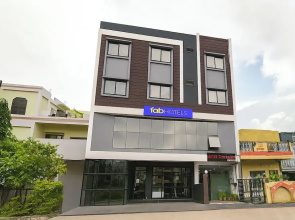 Fabhotel Chirag Inn