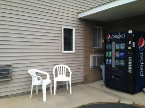 Capri Motel