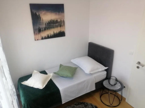 Luxury apartment Queen