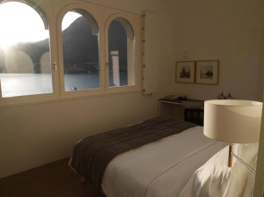 Villa Làrio Lake Como