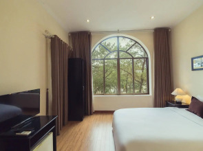 Sai Gon Ha Long Hotel