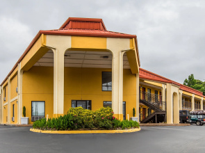 Auburn Lodge Near University