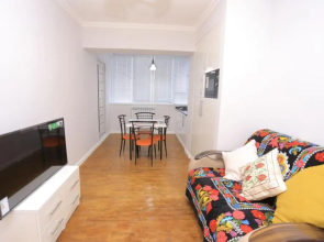 Newly Renovated Modern 2 Bed Apt Near Gur-e-Amir