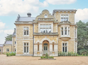 Host Stay 9 Highfield House