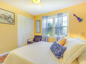 Private Pool & Fenced Yard: Home in Warner Robins!