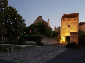 Maison Du Prince De Conde