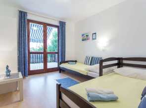 Apartment in Seline With Garden
