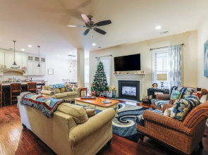 Shuttle to Beach: 'shore Thing' Home in Ocean View