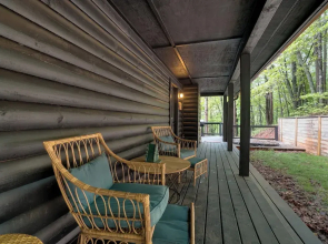 5 Mi to Helen: Hideaway w/ Deck & Grill!
