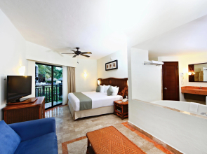 Sandos Caracol Nature Resort & Water Park All Inclusive