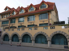 Qingdao The Castle Hotel