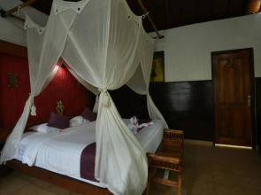 The Tanis Beach Resort Nusa Lembongan