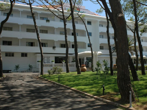 Domizia Palace Hotel