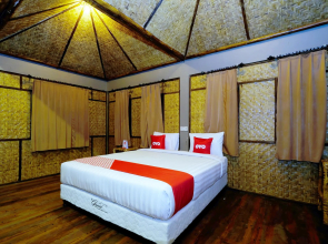 OYO 1835 Surya Mandalika Hotel