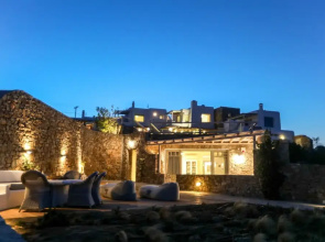 Annie House