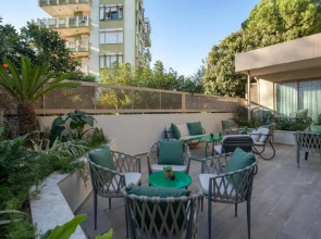 Oli Hotel And Suites