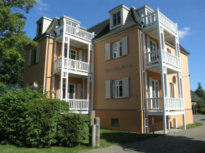 Luxurious Villa in Zingst With Parking