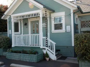 Second Street Cottages