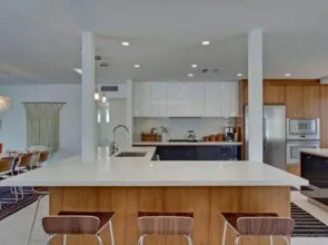 Hollywood Glam-Mt Vw-4BR/3B